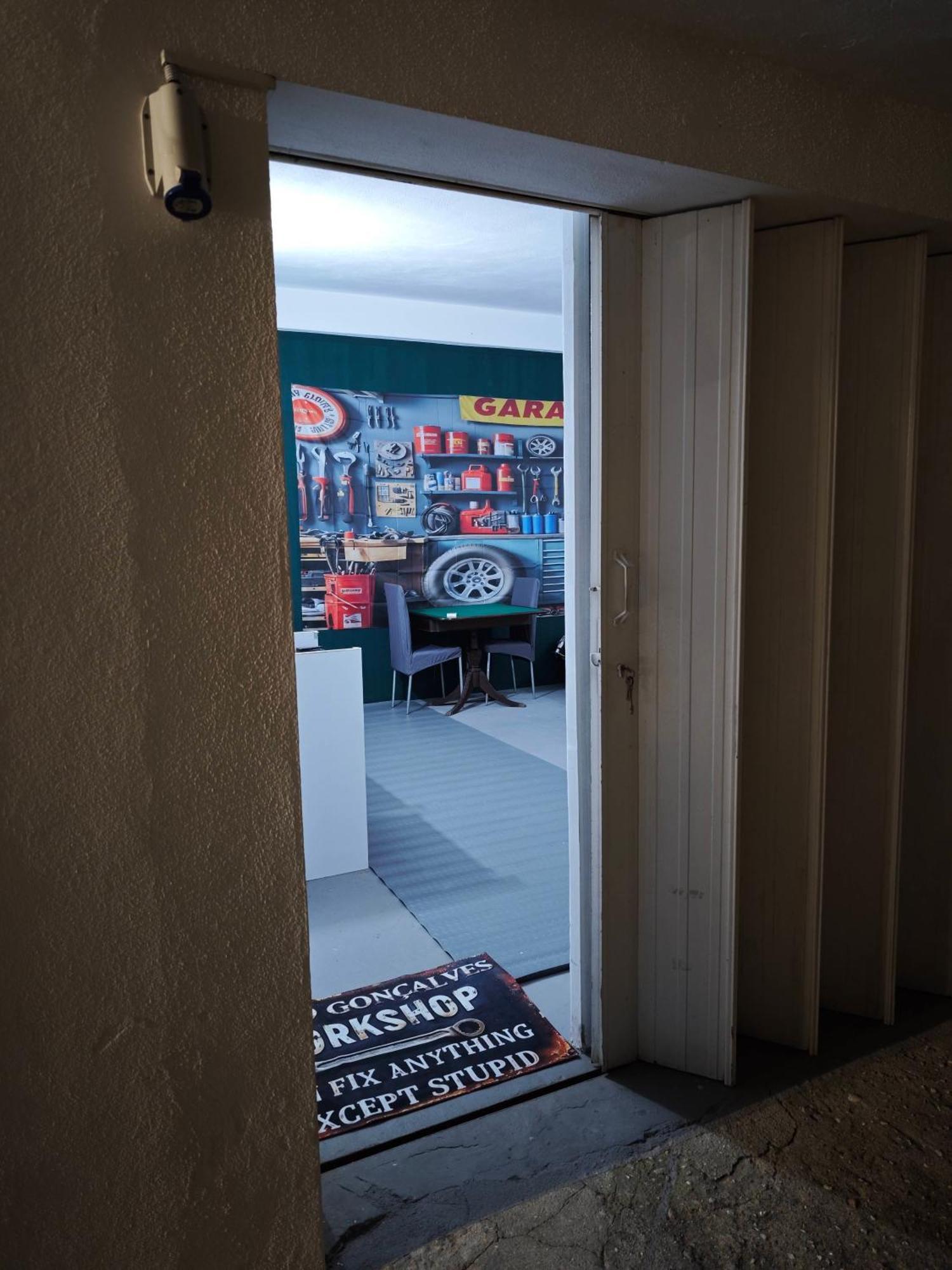 ホテル Garage4Me Pool Opcional エスモリス エクステリア 写真